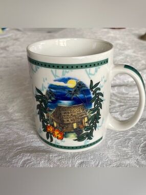 🏖️🏖️ 2 for $10 if you bundle 🏝️🏝️Hilo Hatti  Kaua'i collectors coffee mug